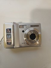 Samsung S73 Compact Camera 7.2 mp 2.5 large LCD ASR Zoom takes 2GB SD Card