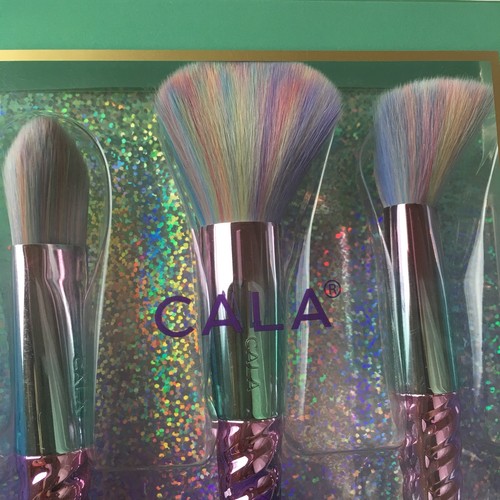 CALA ENCHANTED GLAM 3 PIEZAS BROCHA DE MAQUILLAJE Set-Kit Tez de ensueño - Imagen 2 de 6