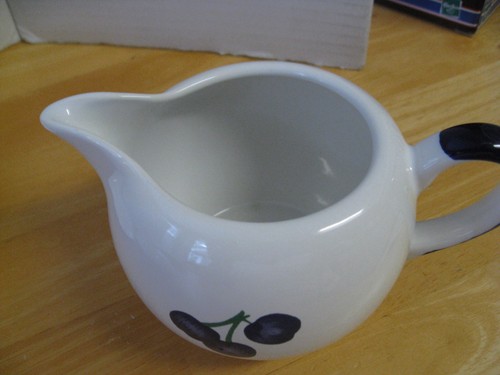 Princess House Orchard Medley 3" Creamer 8 Oz. - Picture 4 of 5