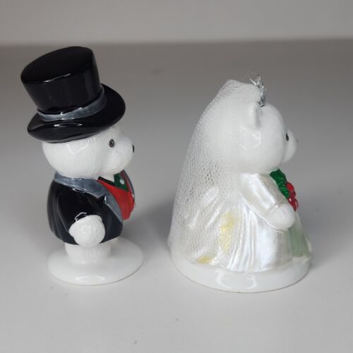 Department Dept 56 Santabear Village 3 Piece Mistletoe Wedding Chapel #56.05711 - Picture 11 of 13