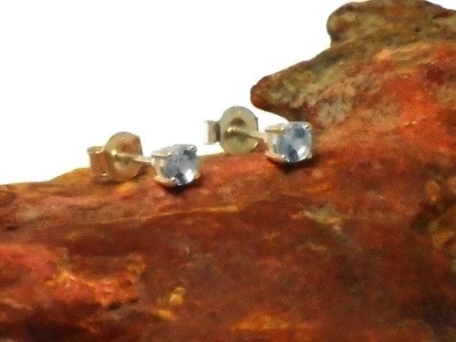 Round Blue AQUAMARINE  Sterling  Silver  925  Gemstone Stud Earrings - 4 mm - Picture 4 of 6