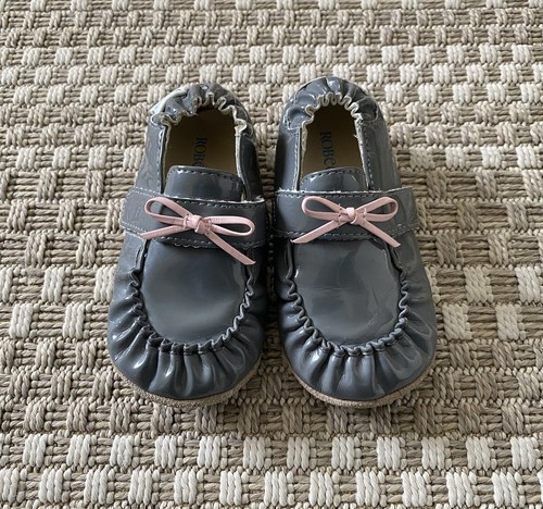 ROBEEZ Gray Patent Leather Soft Sole Booties Moccasins Toddler 6 / 18-24 Months - Picture 2 of 12