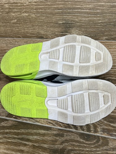 Nike Air Max Motion 2 Youth Grey Pink Volt Shoes AQ2741 006 Size 4.5Y Women’s 6 - Picture 5 of 6