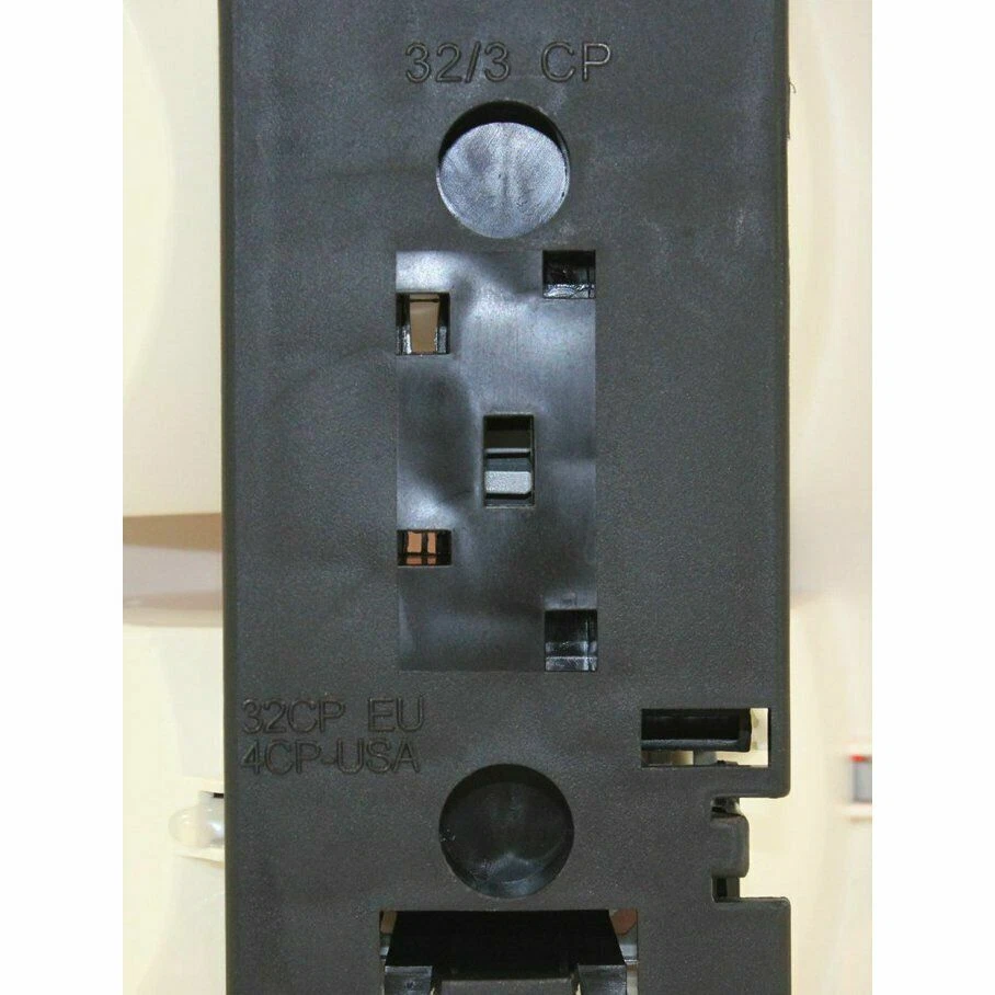 DEPO Left Driver Side Tail Light For 2003-2006 Dodge Sprinter 2500 CH2800164 - Image 3 of 4