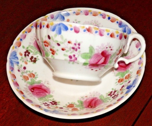 Antike HANDBEMALTE Teetasse & Untertasse - schöne FARBEN zartes FLORALES Design - Bild 1 von 10