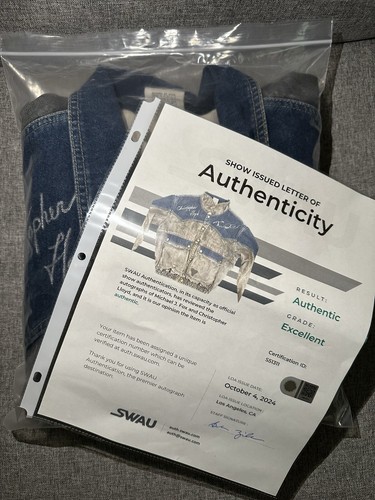 HEADGOONIE - MICHAEL J FOX & CHRISTOPHER LLOYD signierte Back to the Future Jacke! - Bild 9 von 11