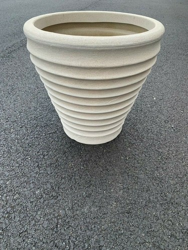 Large Outdoor Plant Pots / Containers Huge Choice Lightweight & Shatterproof! - Picture 6 of 31