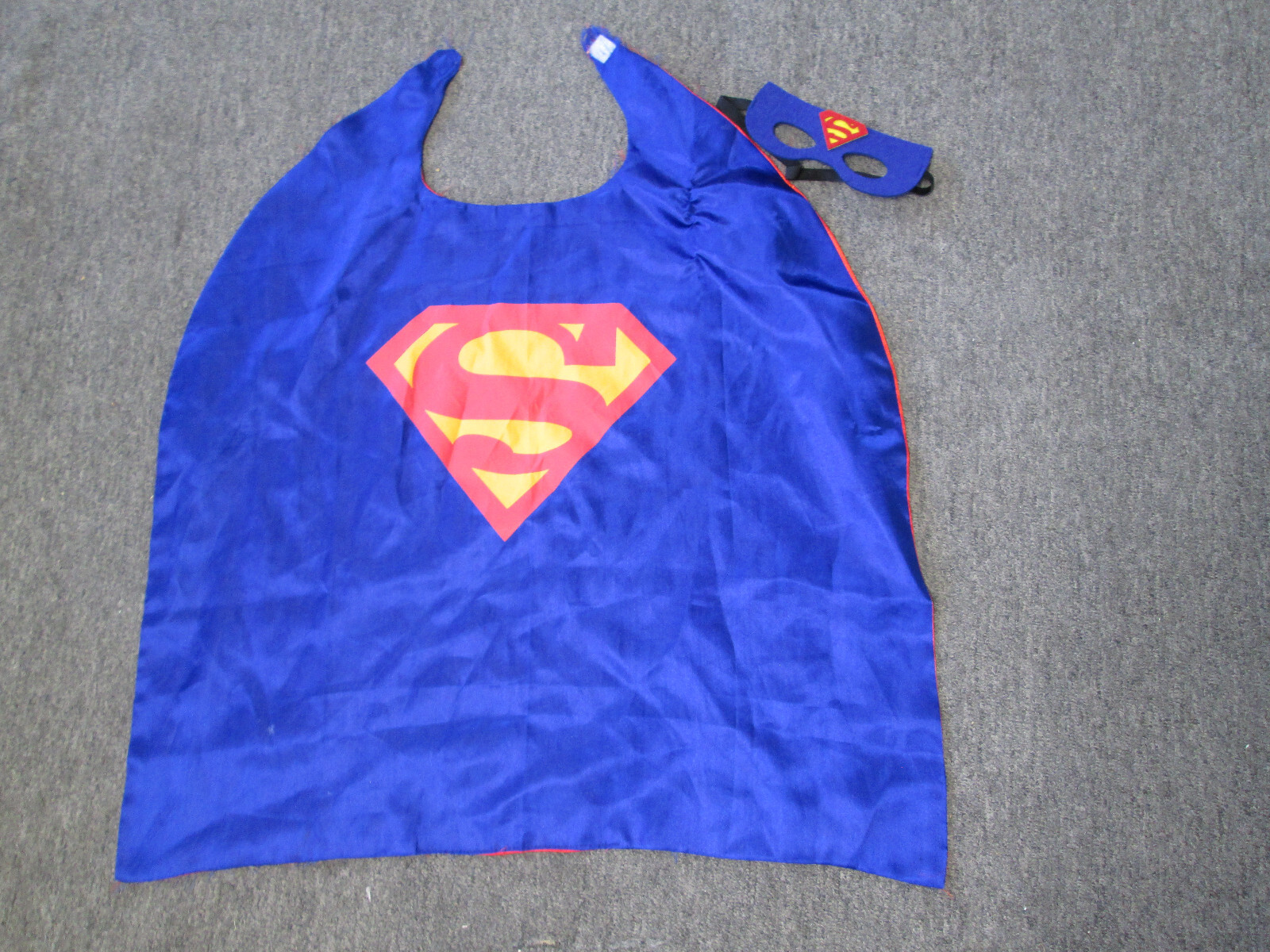 gokken salon hoed Kids Superman Cape and Mask, One Size Fits All, GUC | eBay