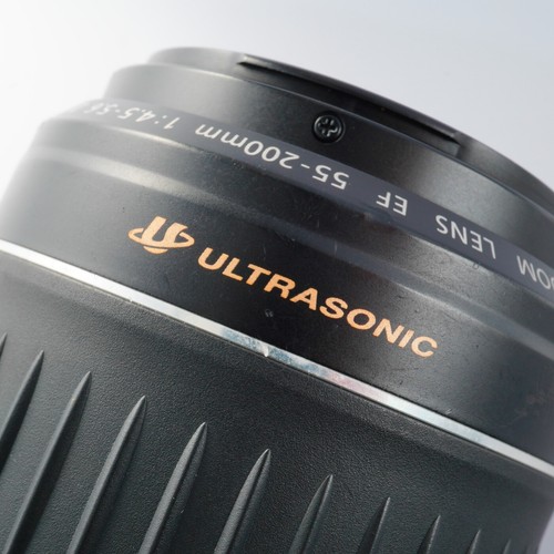 EXCELLENT Canon EF 55-200mm F/4.5-5.6 II USM Zoom Lens - Picture 21 of 24
