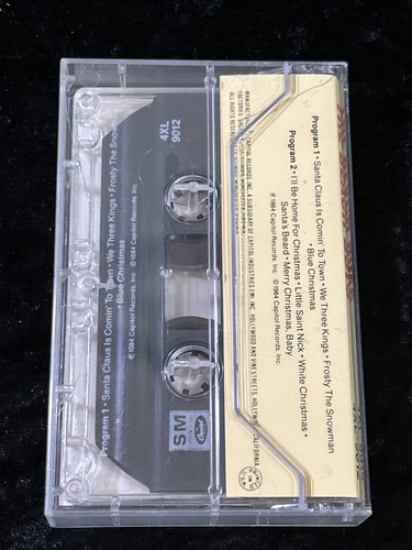 Merry Christmas From The Beach Boys - Tested Audio Cassette Tape 1984 Capitol - Picture 2 of 3