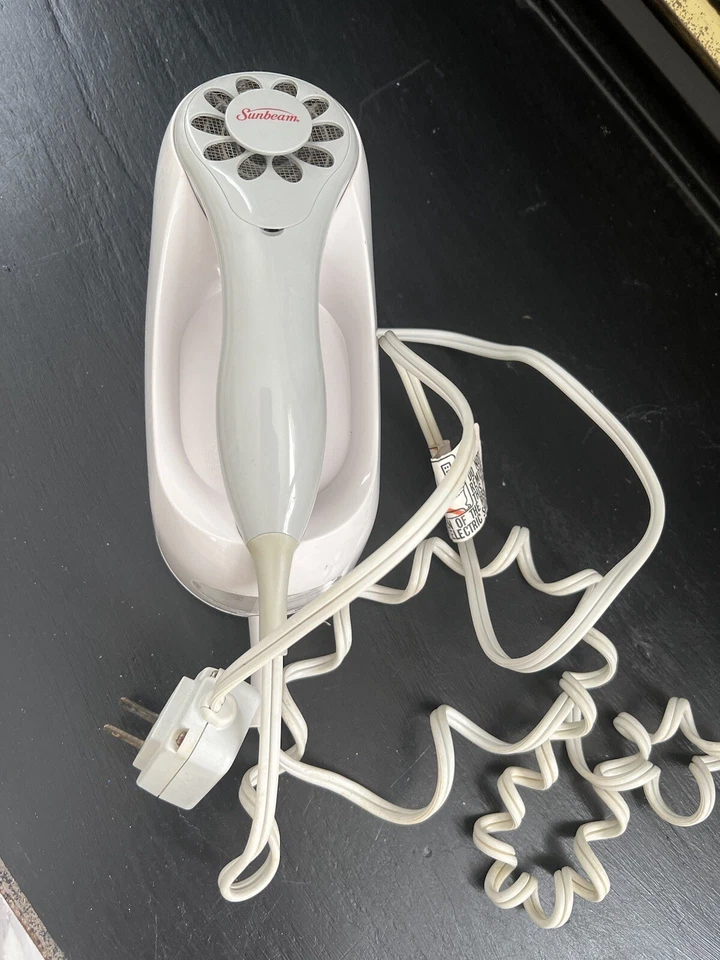 Sunbeam 1632 Wall Mount Hair Dryer With Tourmaline Adjustable 1200 Or 1500 Watts - Image 2 of 4