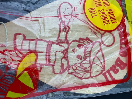Vintage High Flyer Wood Paddle Ball in Original package.  - Bild 4 von 5