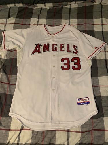 Majestic Los Angeles Angels of Anaheim #33 C.J. Wilson Trikot Größe 48 ausgestellt?