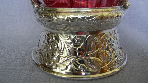 Antique VICTORIAN PICKLE CASTOR Cranberry Flower Insert in Silverplate holder - Picture 8 of 10