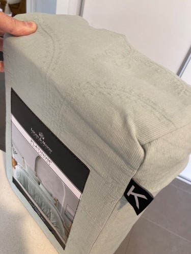 Logan & Mason Platinum King Bed Quilt Cover Set - Picture 6 of 8
