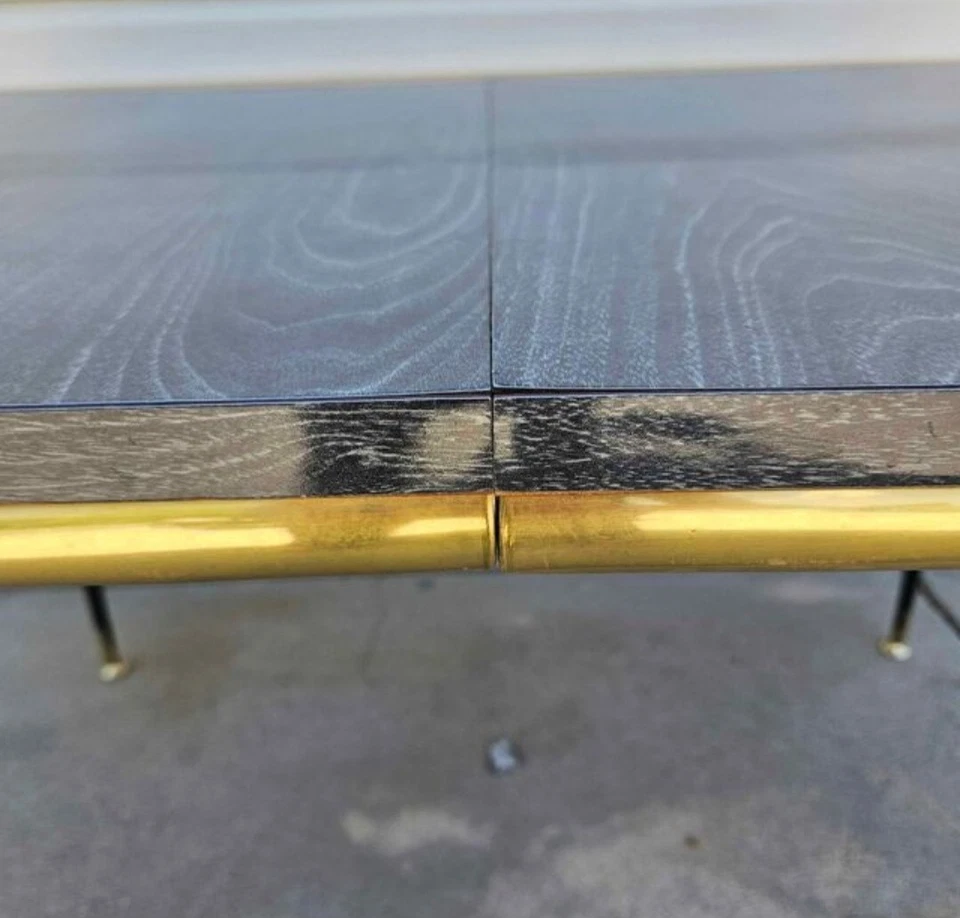 Mesa de cocina Walters of Wabash de colección negra de latón formica borde cromado 47x35" años 50 Foto 4 de 4