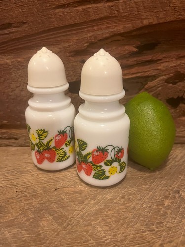 Vintage Salz- & Pfefferstreuer, Milchglas Salz & Pfefferstreuer, Salz & Pfeffer - Bild 5 von 9