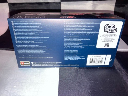 1:43 Bburago B18-38056V Max Verstappen Aston Martin Honda RB16B with driver 2021 - Picture 12 of 12