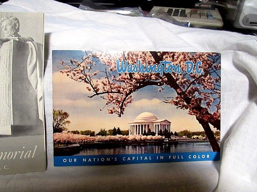 Lote de 2 - Folleto Lincoln Memorial 1951 y folleto a todo color de Washington D.C. - Imagen 3 de 12