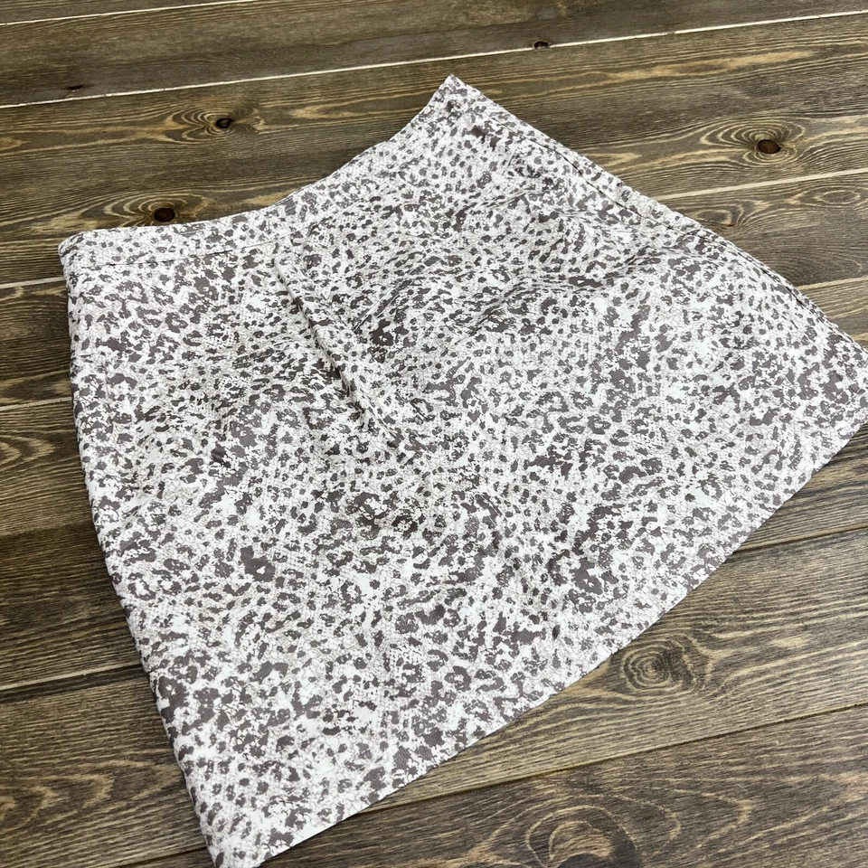 Minifalda vegana Free People talla 4 marrón con estampado de leopardo envolvente sintética Foto 4 de 4