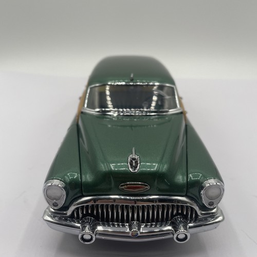 Danbury Mint Green 1953 Buick Estate Wagon 1:24 Scale Model Car *Read Desc* - Picture 4 of 9