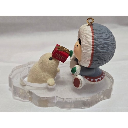 Hallmark Keepsake Frosty Friends Ornament Eskimo Boy with Seal 1987 Vintage - Picture 5 of 7