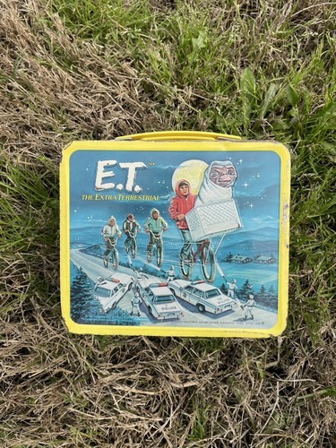 E.T. -  ET 1982 Vintage Metal Lunchbox with plastic Thermos Great Condition  - Picture 1 of 5
