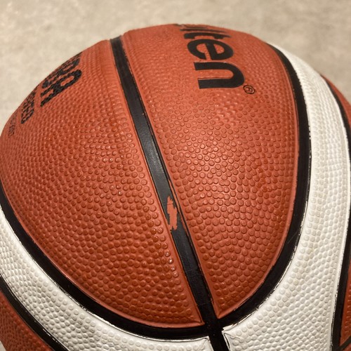 Molten GG7X Basketball Leather Size 7 FIBA Approved - Imagen 3 de 5