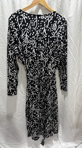 A New Day Black White Abstract Print Wrap Midi Dress XL NWT - Picture 2 of 4