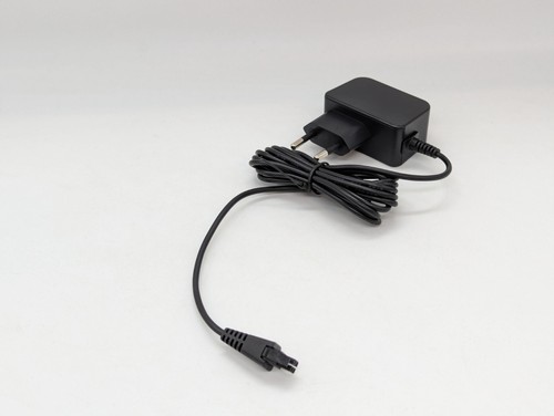 EU PLUG Teltonika RUT241 4G LTE 3G compact industrial router for camper/van/RV - Picture 15 of 17