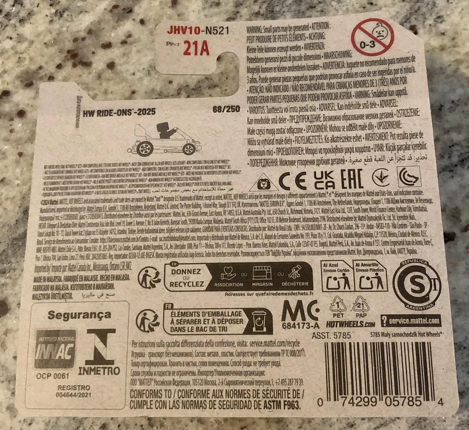 Hot Wheels DRAGGIN’ WAGON VIOLA 2025 1:64 - Immagine 2 di 2