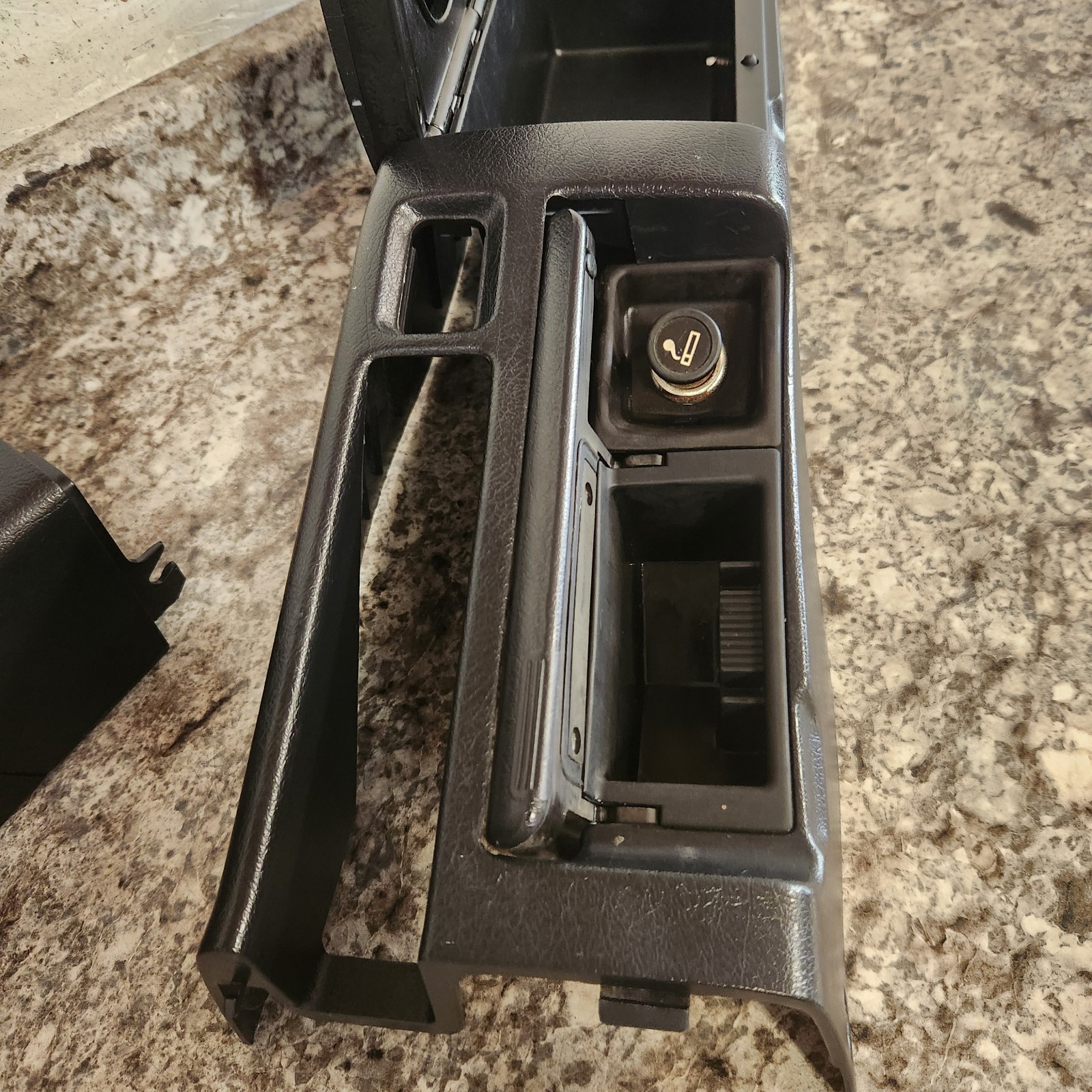Picture 4 of 24