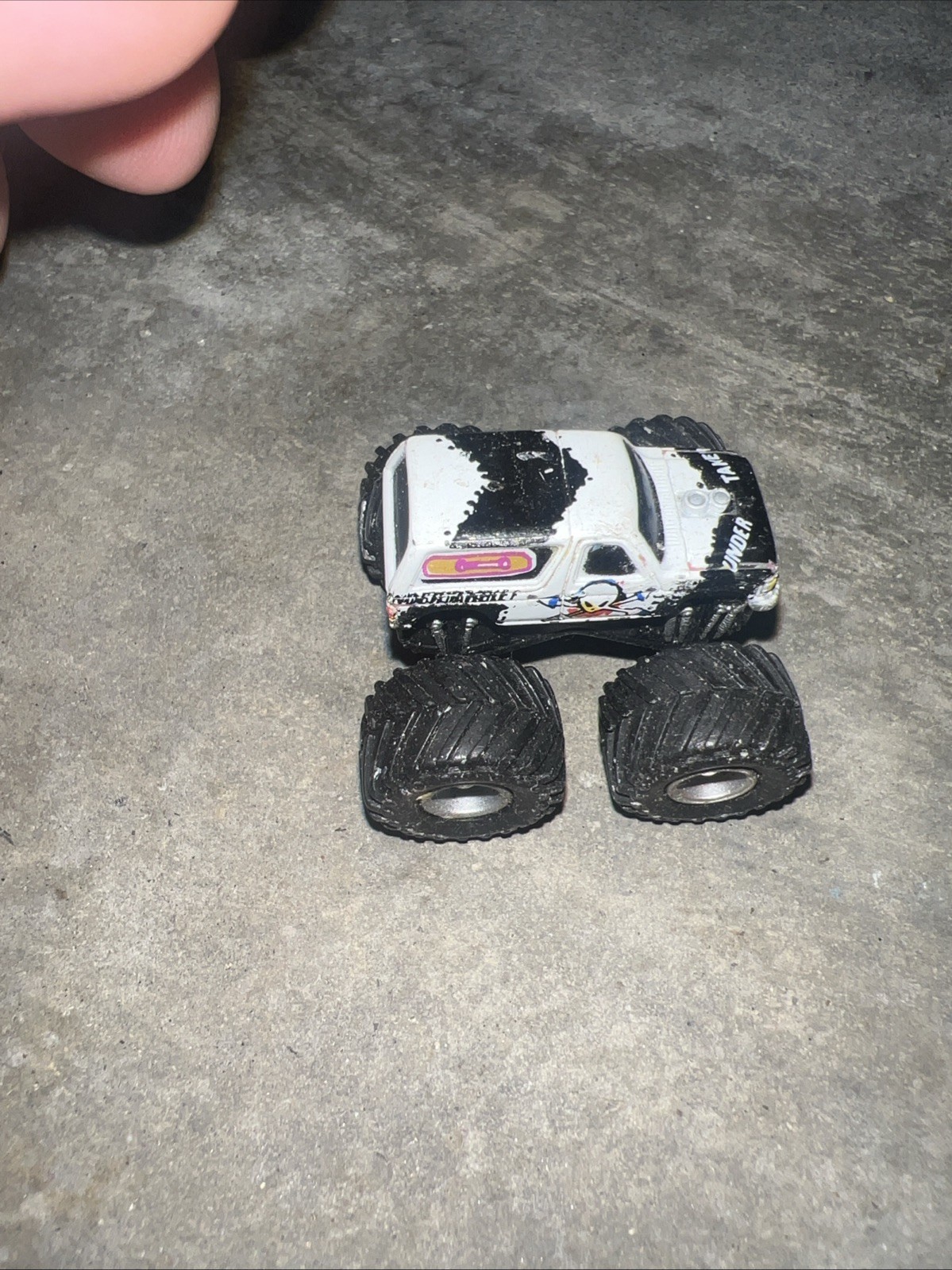 Picture 2 of 7