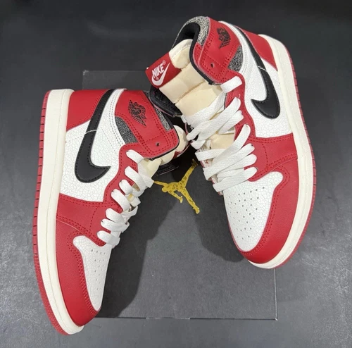 Size 1.5Y Nike Air Jordan 1 Retro OG High Chicago Lost and Found Ship Same Say