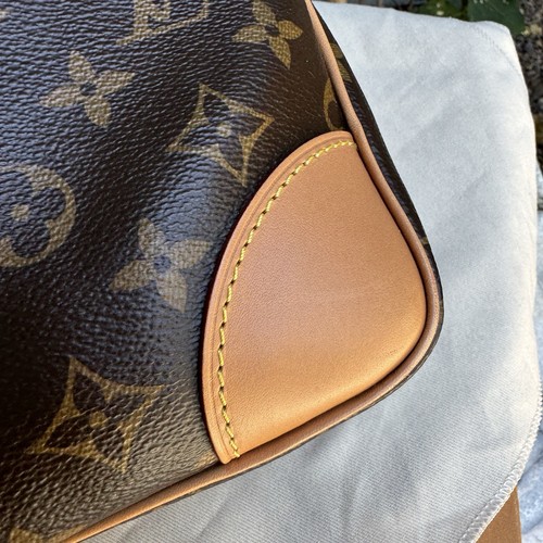 Louis Vuitton Monogram Odeon MM Crossbody NM - Picture 8 of 23