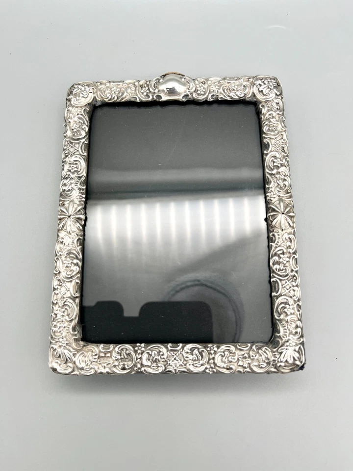 VICTORIAN STERLING SILVER PHOTO FRAME, MATHHEW J JESSOP, BIRMINGHAM, 1900 - Image 3 of 4