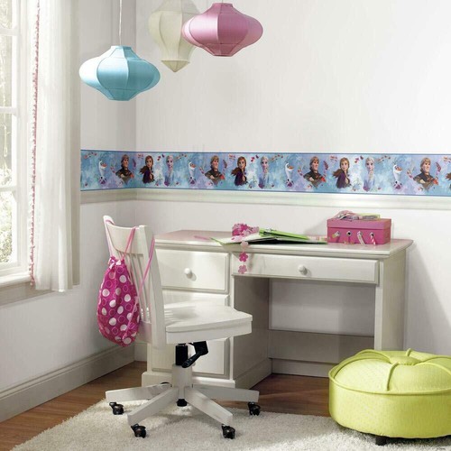 RMK11500BD Frozen 2 RMK1150 White Blue 7 Sq Ft - Picture 3 of 7