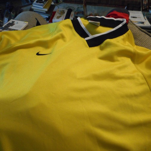 Men's Nashville Predators Large Nike Shirt - Picture 3 of 4