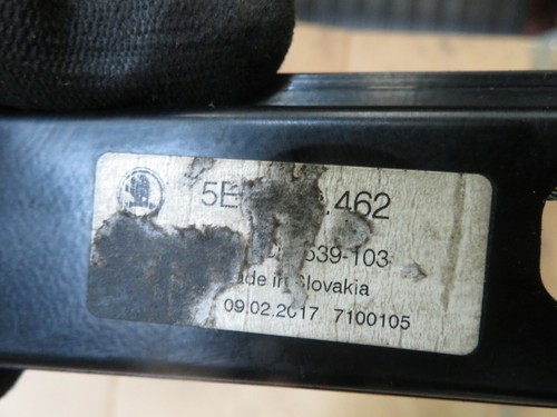 FENSTERHEBER FAHRERSEITE HINTEN FÜR SKODA OCTAVIA KOMBI 2017 5-TÜRER 5E0839462 - Bild 6 von 9