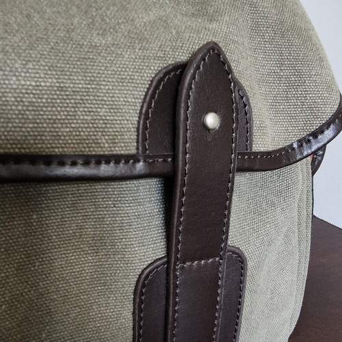 SEBAGO Marine Classic Khaki Green Canvas Messenger Bag Quality Preppy Academia - Picture 14 of 16
