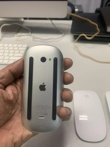Apple Magic Mouse Gen 2 Wireless Bluetooth A1657 Chargeable - Picture 2 of 3