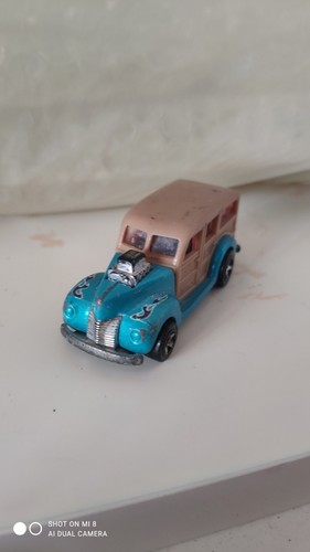 HOT WHEELS Ford Woodie '40 Metallic Light Blue 1979 Vintage rara - Foto 2 di 7