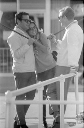 Lot of (5) 1968 JOCELYN LANE Original 35mm Photo Negatives HELL'S BELLES gp - Picture 3 of 6