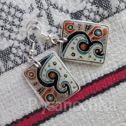 Pendientes Pysanka. Cáscara de avestruz. Huevo de Pascua estilo. Pysanky hecho a mano por Halyna - Imagen 6 de 8
