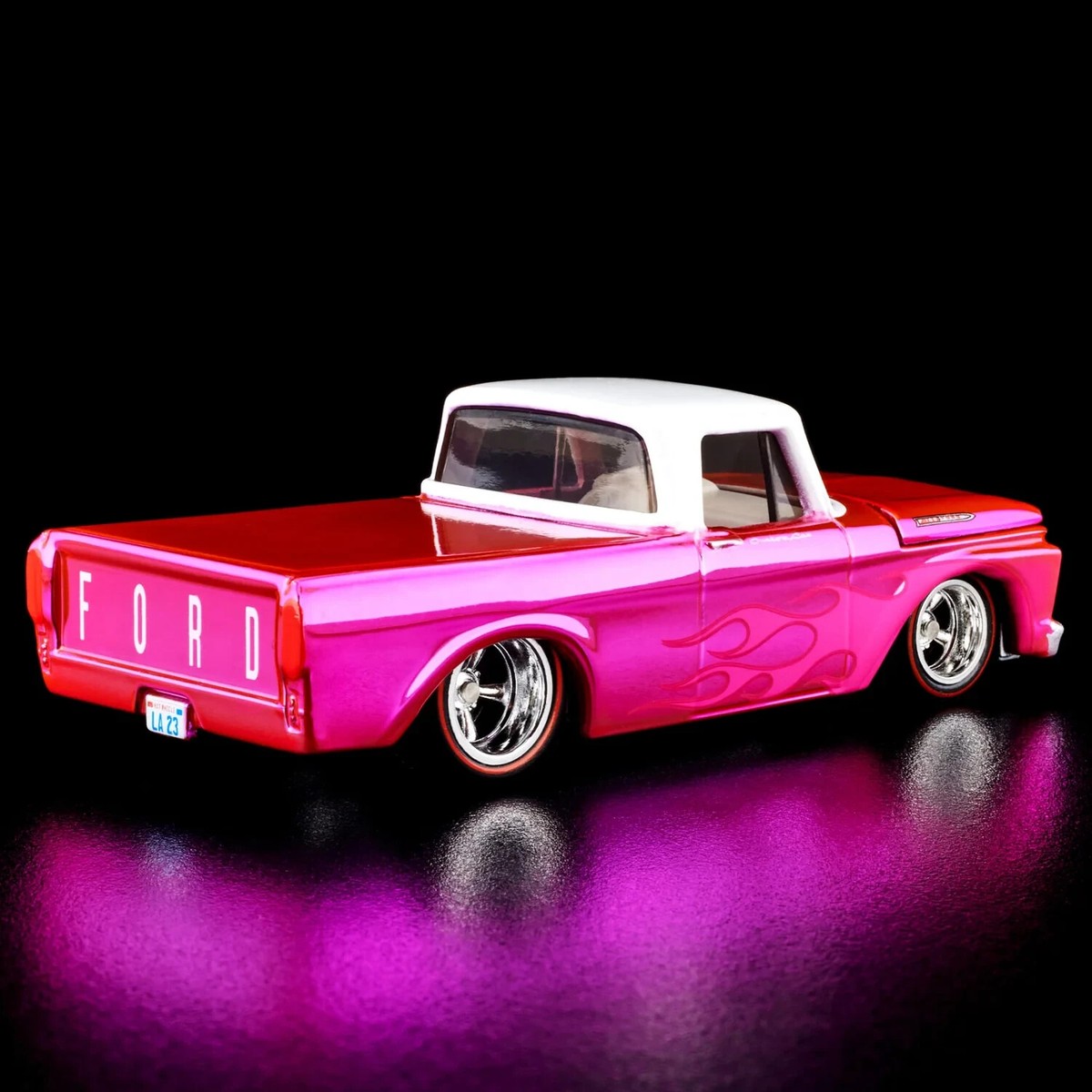 Hot Wheels RLC Exclusive Pink Convention Edition 1962 Ford