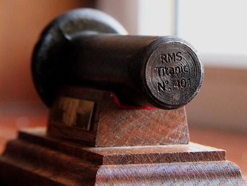 RMS Titanic Premium 401 Rivet - Picture 2 of 5