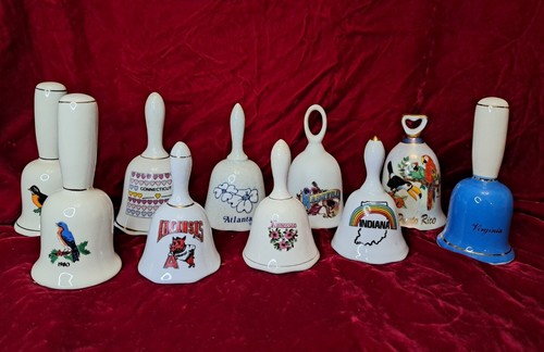 Konvolut 10 Vintage Sortiment Glocken, Reise Souvenirs. PORZELLAN/KERAMIK (14)