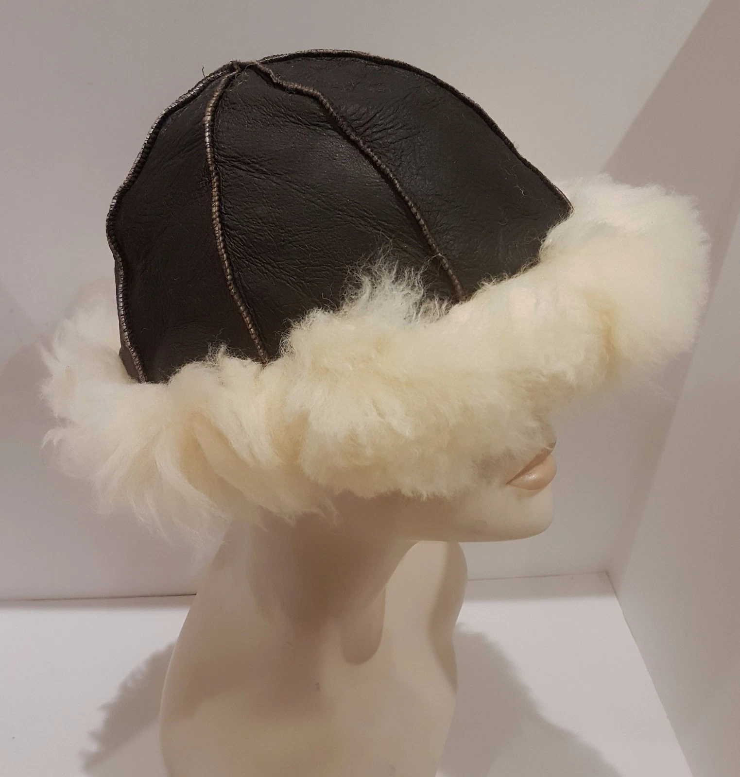 NEW mens/womens Beanie Russian Brown Sheepskin Shearling Fur Hat Real Leather