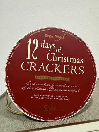 Robin Reed H4 Holiday 12pc 10in 12 Days of Christmas Themed Crackers - Picture 5 of 6