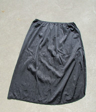 Vassarette Black Style 11-122 Satin Half Slip Size 26 L/42 Side Slit 12" Nylon